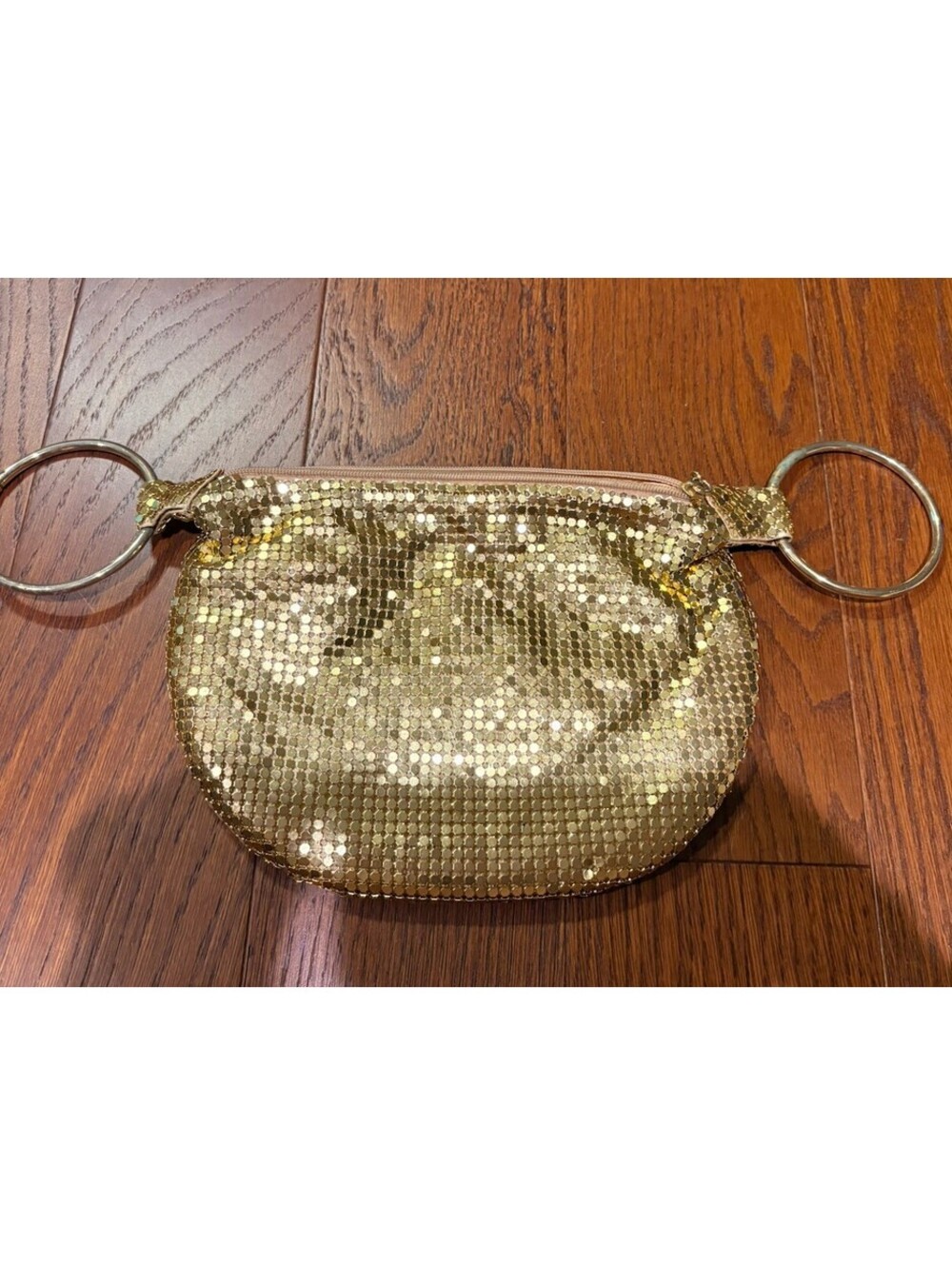 Vintage Y2K Cache Gold Metal Sequin Beaded Clutch bag Purse